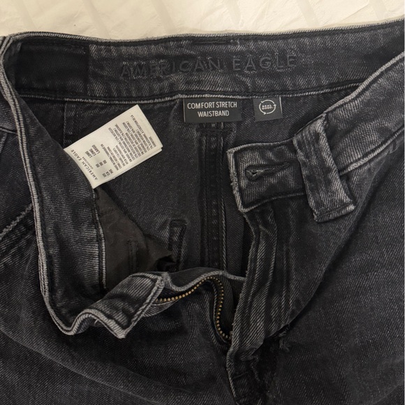 00 Long American Eagle Outfitters Wide-Leg Cargo Jeans in Washed Black - Picture 4 of 5